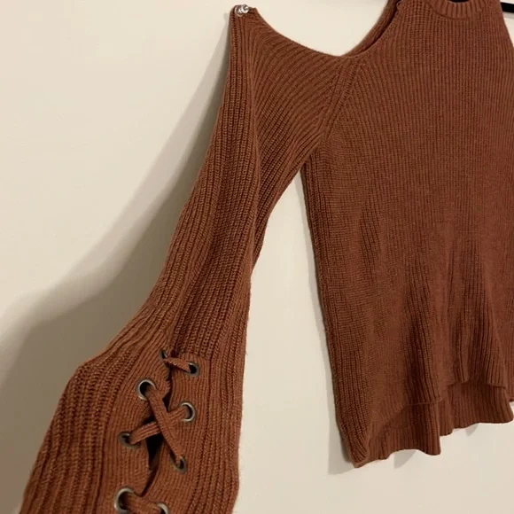 AEO | RUST ORANGE SWEATER - Picture 3 of 3